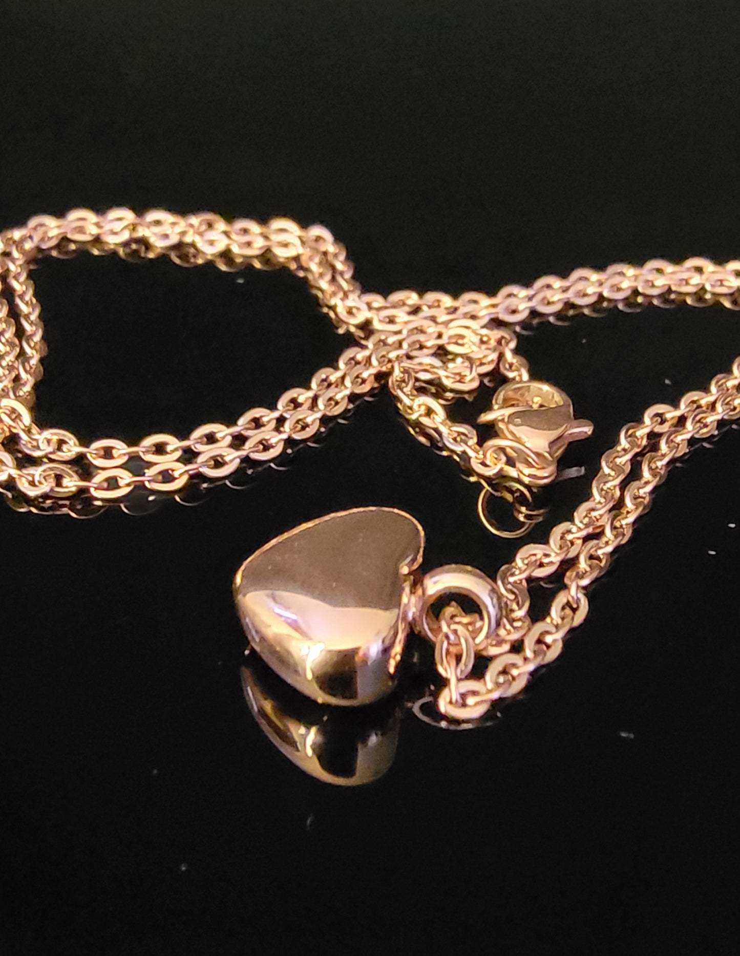 Minimalist Heart Cremation Urn Necklace for ashes