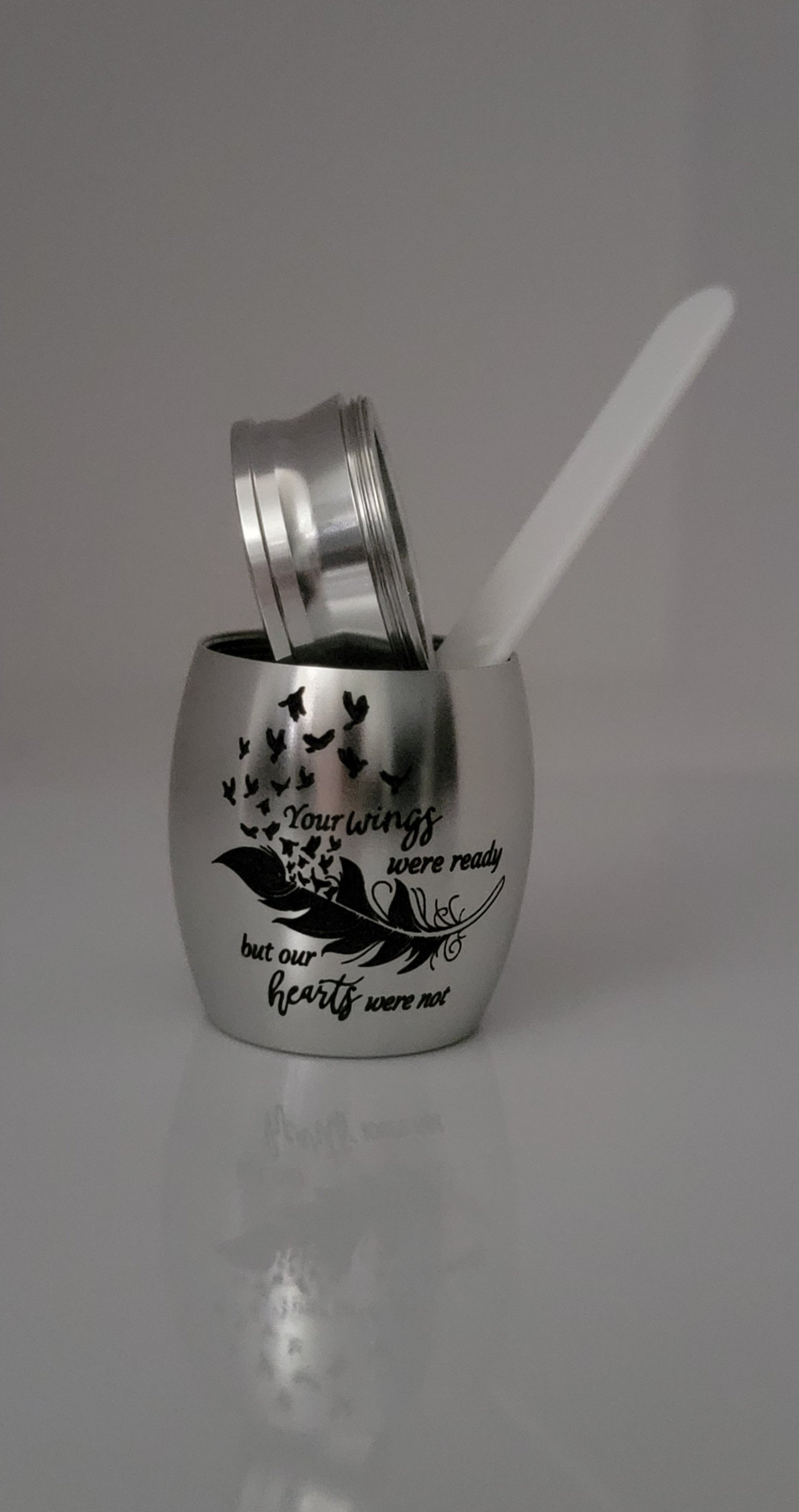 Mini Cremation Urn for Pets or Loved Ones